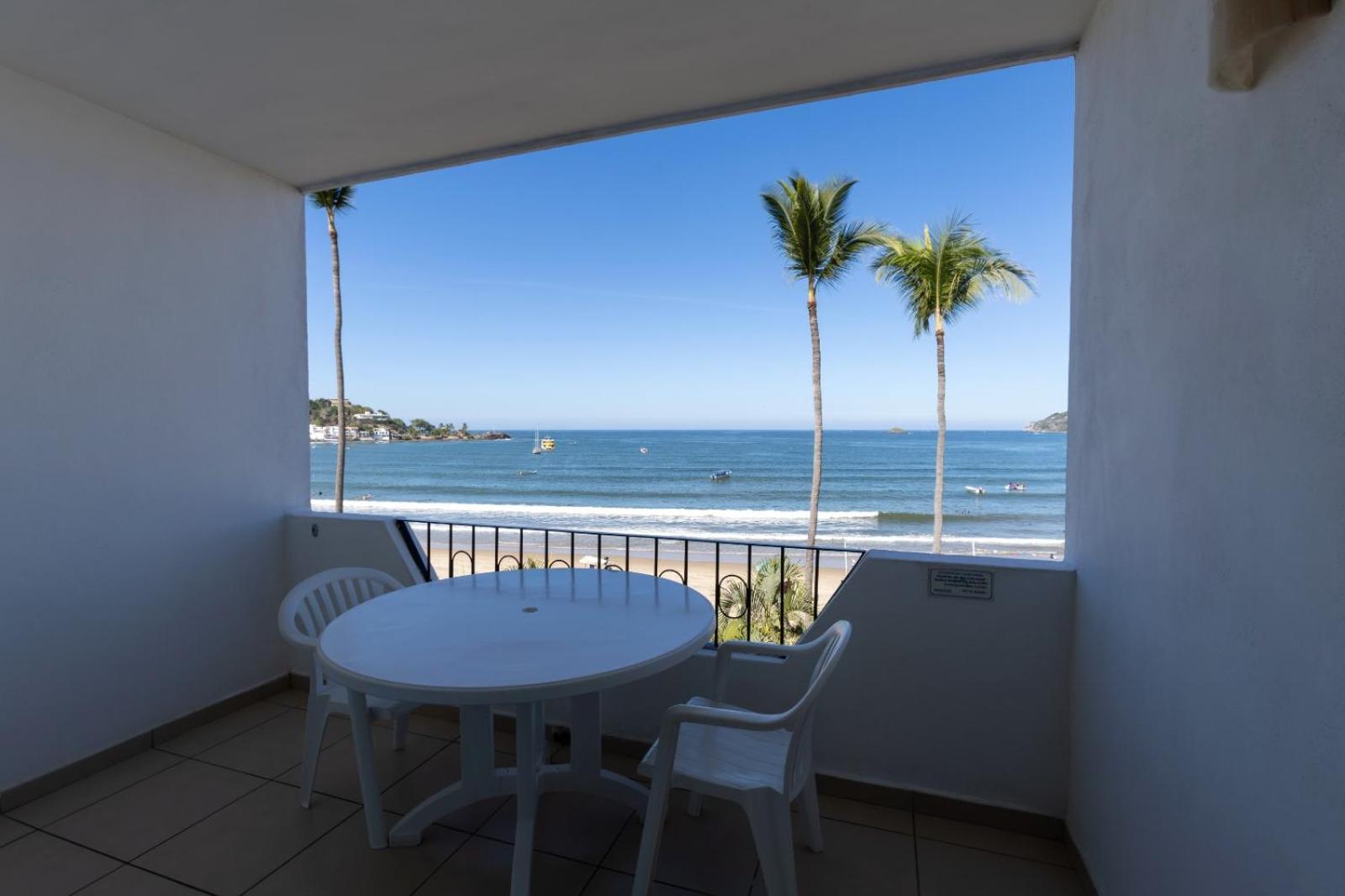 Costa Alegre Hotel & Suites Rincon de Guayabitos Eksteriør billede