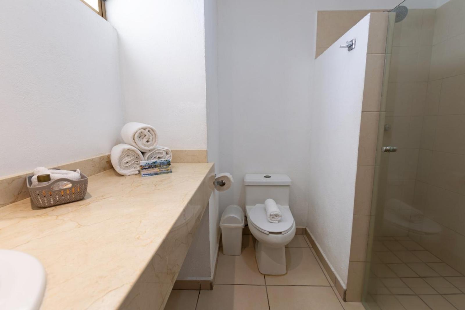 Costa Alegre Hotel & Suites Rincon de Guayabitos Eksteriør billede