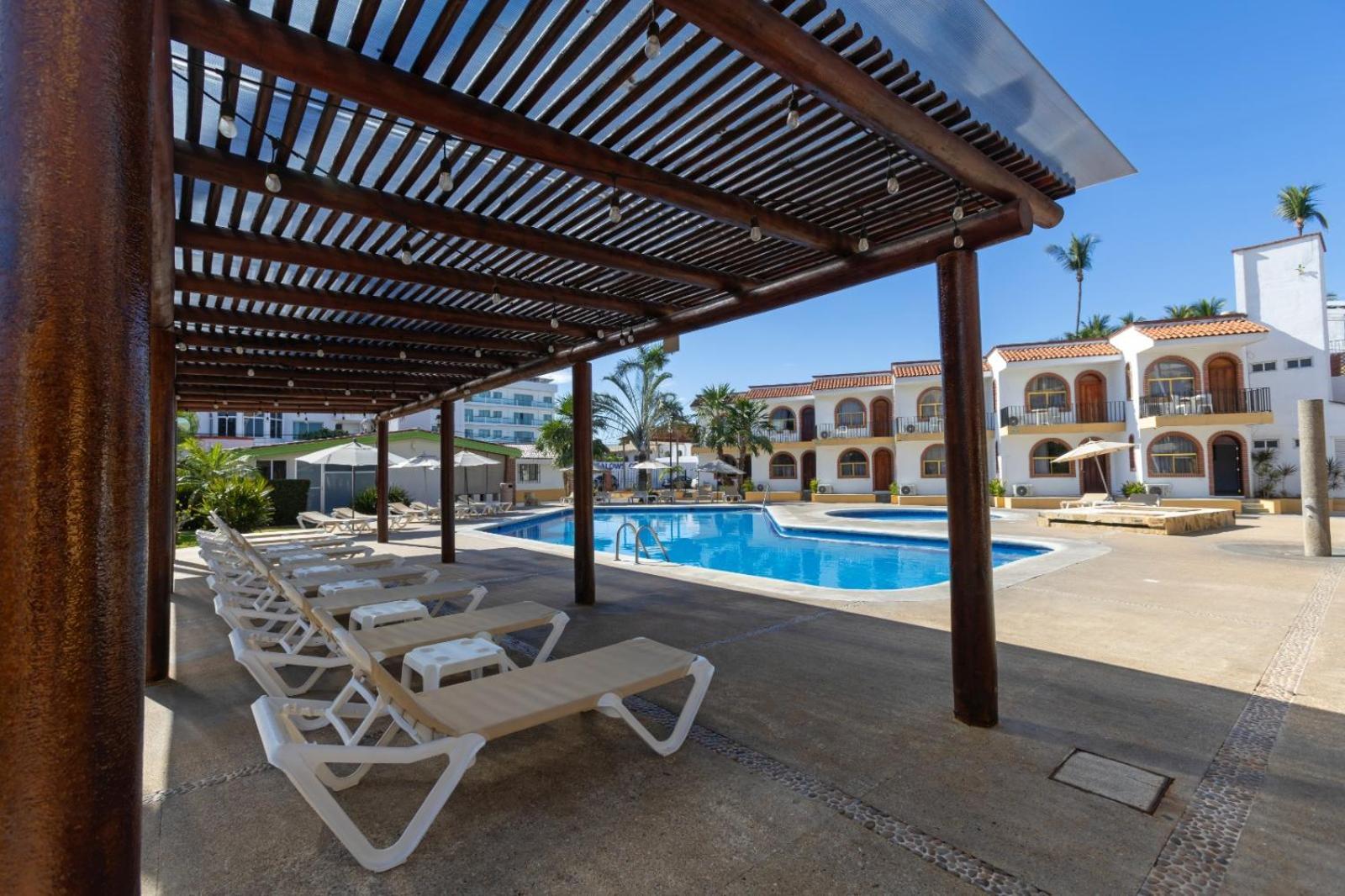 Costa Alegre Hotel & Suites Rincon de Guayabitos Eksteriør billede